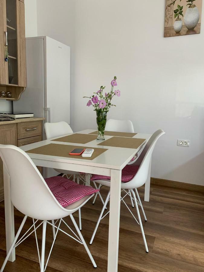 Zeino Place Apartment Constanta Exterior photo